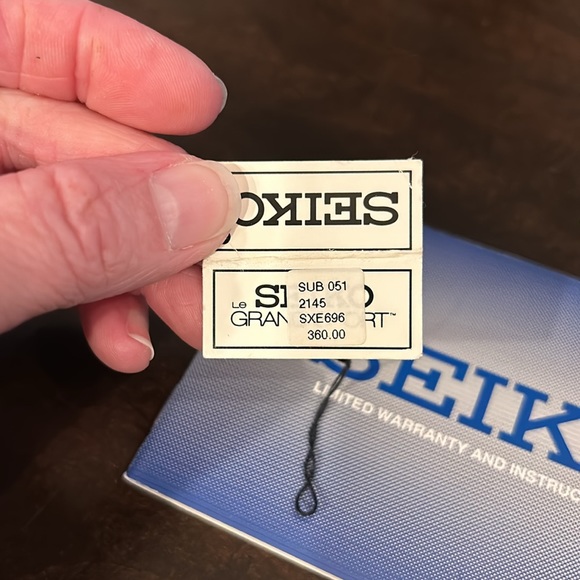 Seiko womens watch - silver and gold toned. High quality - excellent condition! - Picture 7 of 13